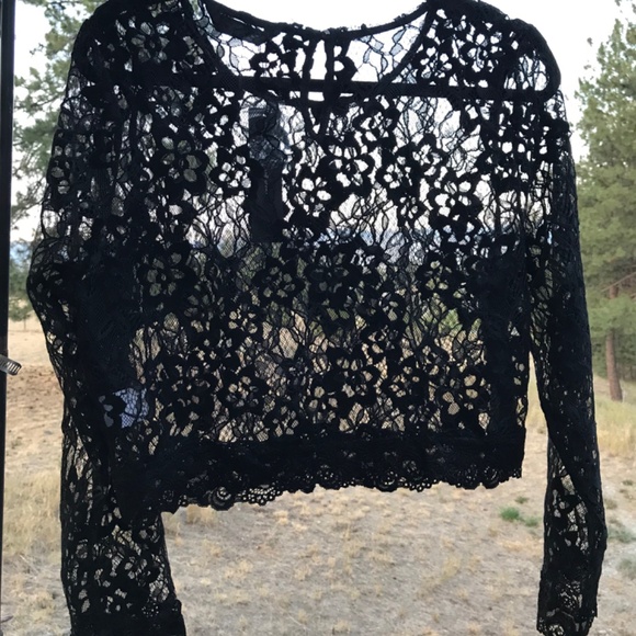 AllegraK,NWT, XL, Black, Lace, Cropped, Overlay, Long Sleeve, Top - Picture 2 of 8